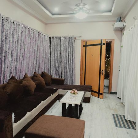 The Q3 Inn Guwahati Exterior foto