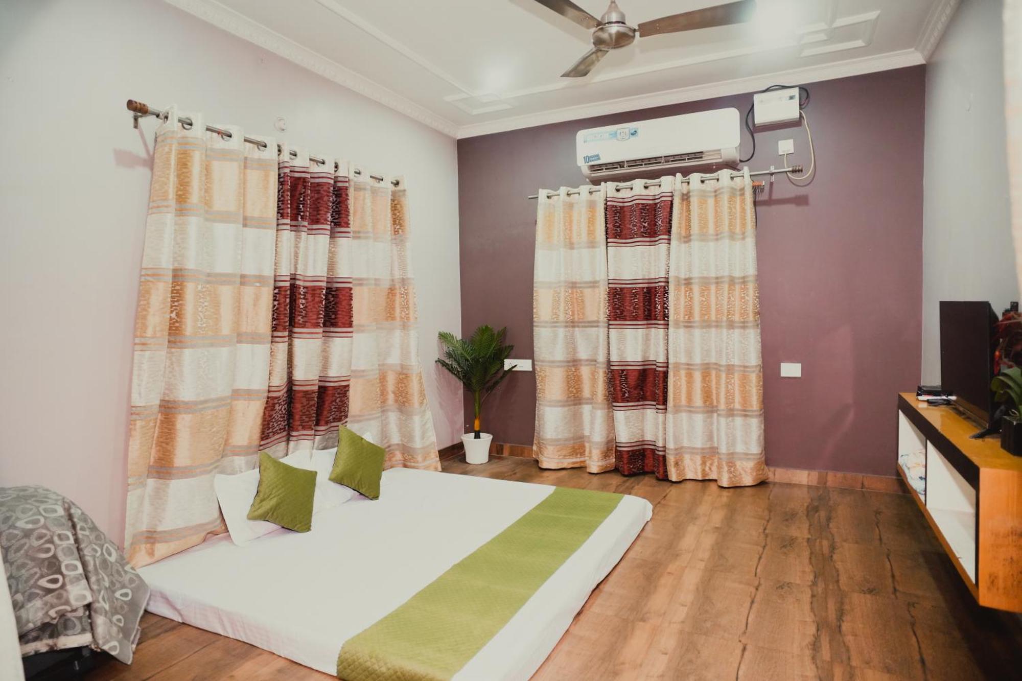 The Q3 Inn Guwahati Exterior foto